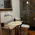 Pateo Boaventura In Bairro Alto * Lisbona