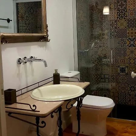 Pateo Boaventura In Bairro Alto * Lisbon